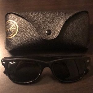 **NEW Modern Wayfarer Sunnies